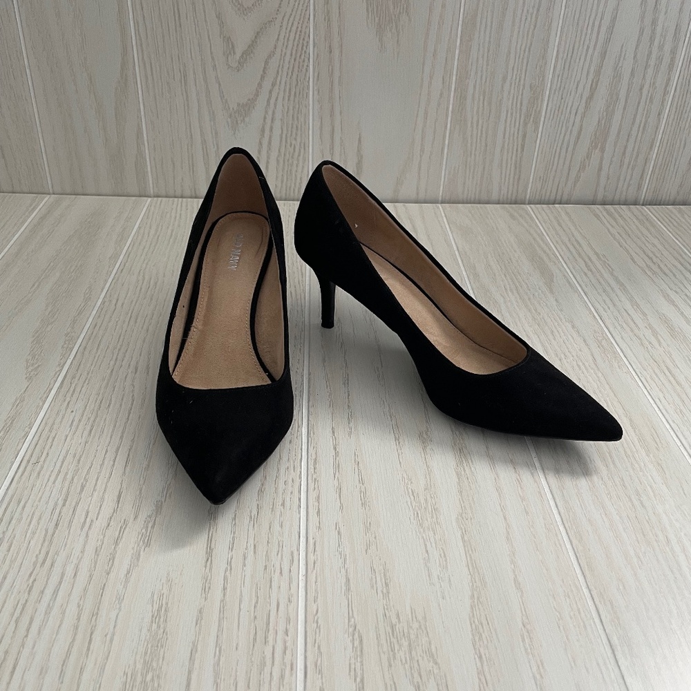 Black Old Navy Faux Suede Pump Size 7.5